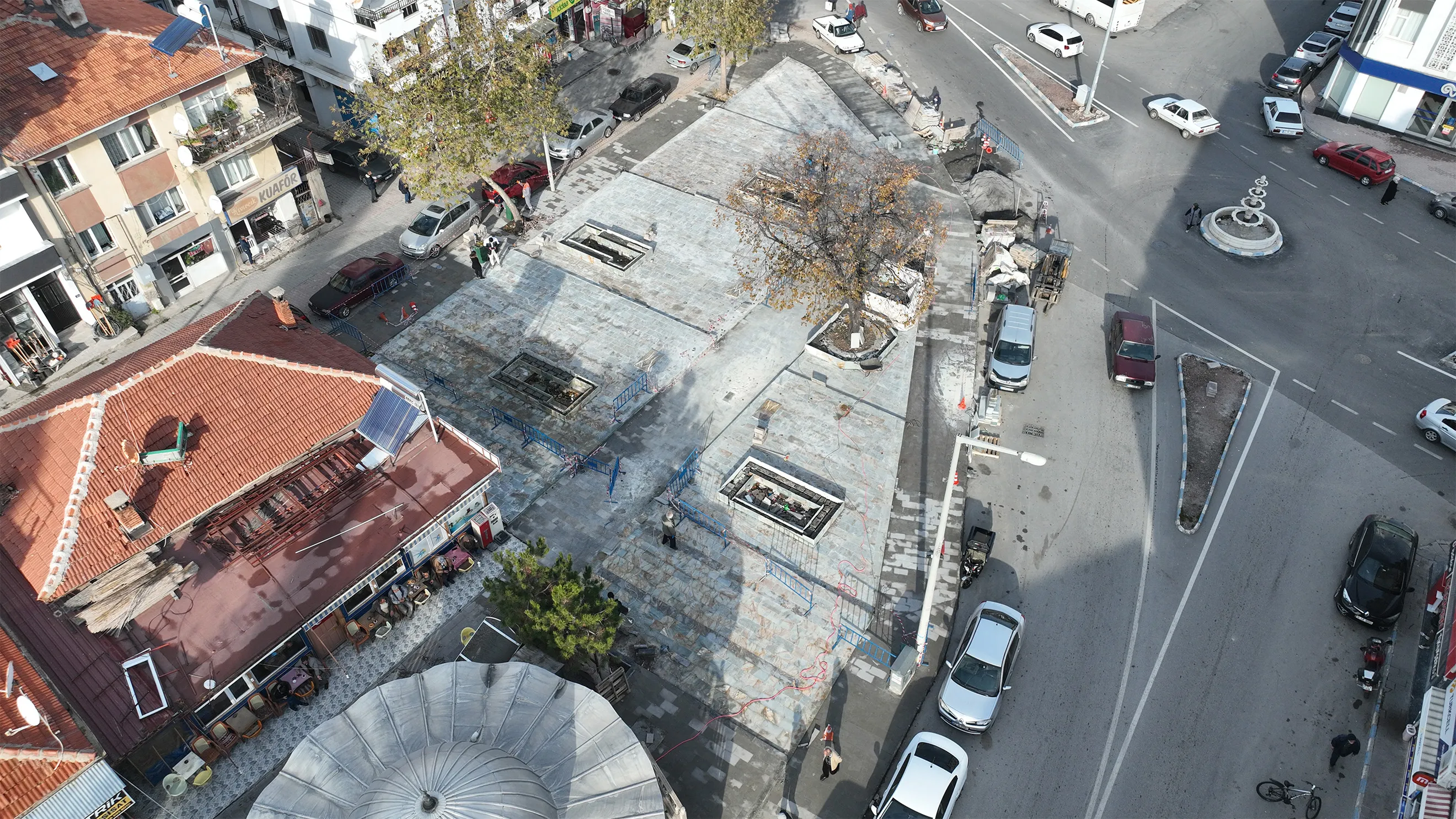 Beyşehir Merkez Çarşı Camii Avlusu